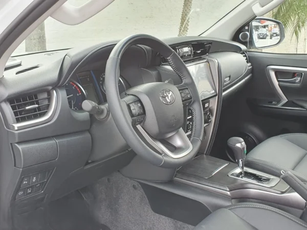 TOYOTA HILUX SW4 SRX Diamond 2.8 Turbo Diesel 4×4 0KM ou R$400.000,00 NO PIX! - Image 3